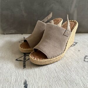 Toms-Women's Tan Wedge Sandals
